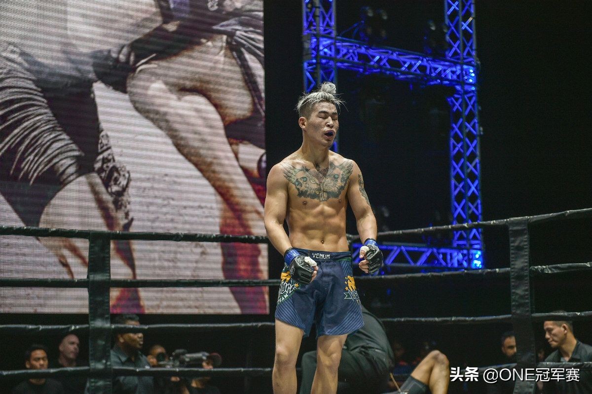 浠庤澶村皯骞村埌鎷虫墜,鎷冲嚮鎵嬭繃娓″埌缁煎悎鏍兼枟