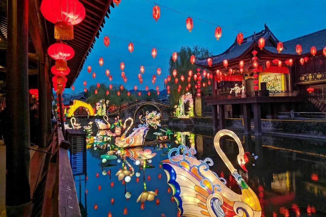 恐龙园欢乐谷方特,欢乐谷方特还有什么游乐园