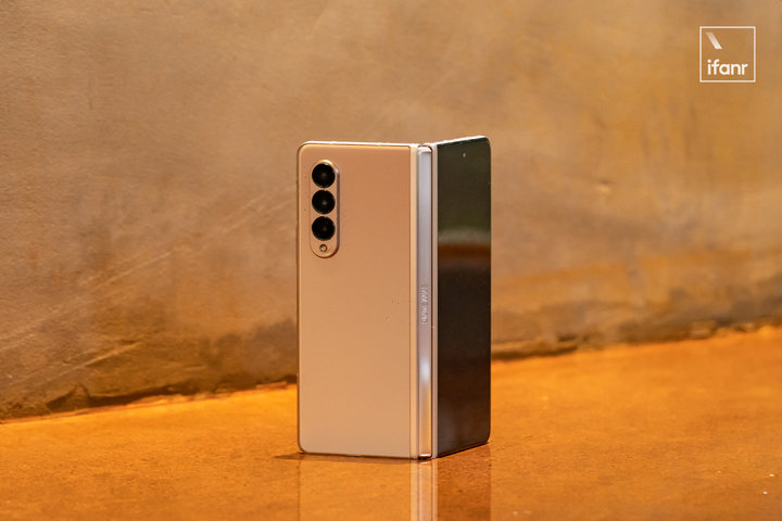 三星折叠屏zflip3使用技巧,三星折叠屏zflip3和华为p50p