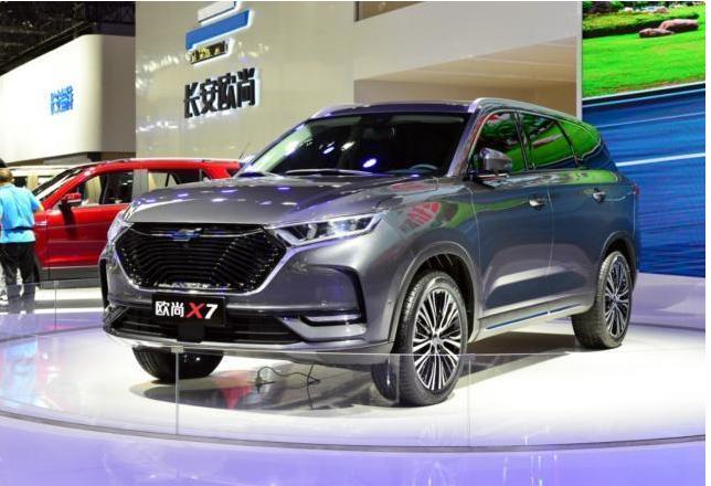 这将是国产最大黑马，一身黑科技带终身质保，在人民大会堂首发