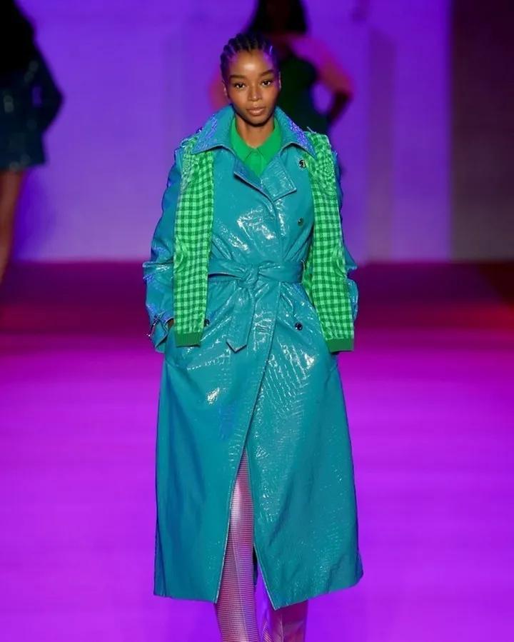 气质针织秋冬穿搭一整套,明星同款针织衫日常穿搭