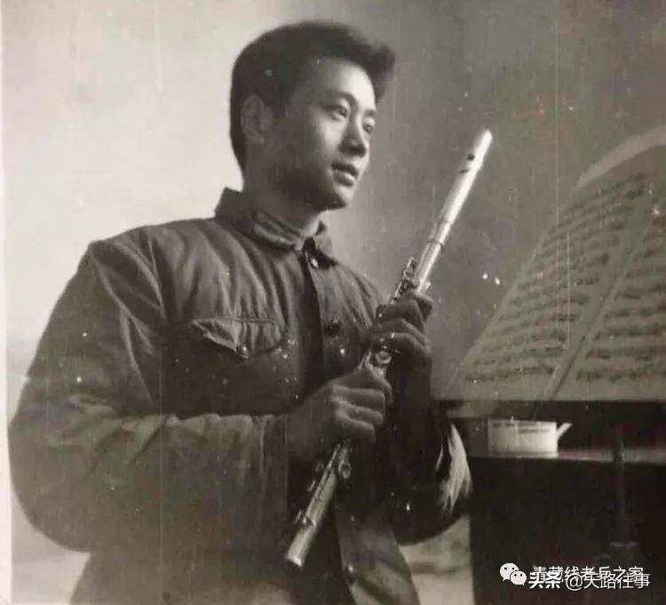 文艺兵跳芳华,文艺兵芳华话剧