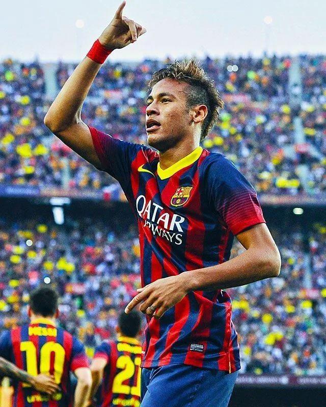 足球场最有天赋的球星,充满激情的足球场