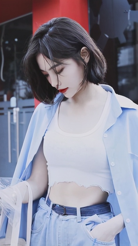 再没有一缕炊烟属于自己.青石巷