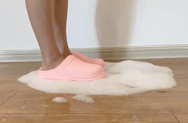 穿上这棉拖，如同踩在大朵棉花上，不怕水防滑、1秒解压，巨舒服