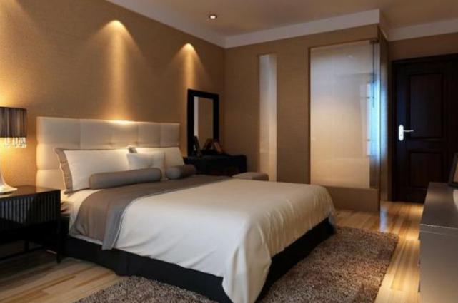 情侣住酒店遇到警察查房会怎么样,情侣遇警察查房搞笑瞬间