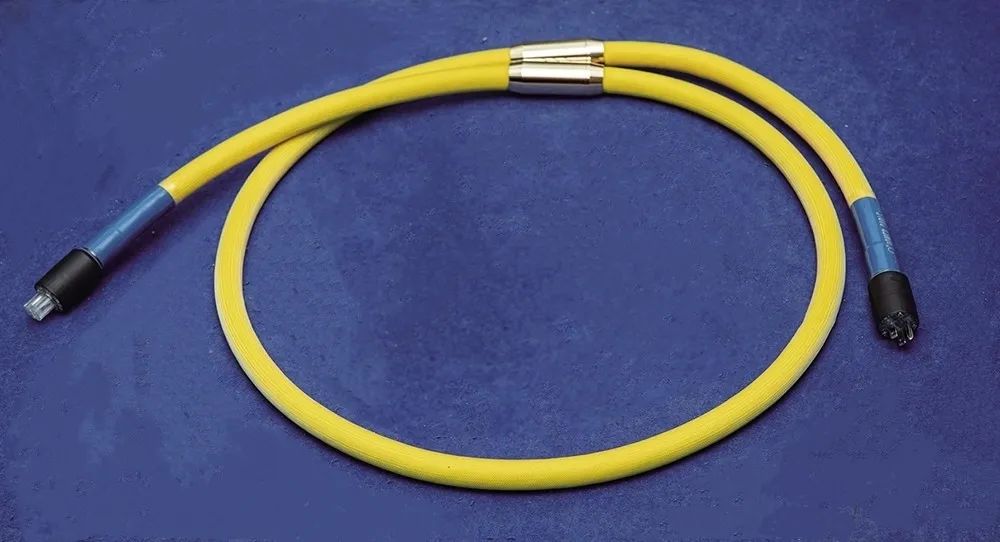 自然流露的质感—细节丰富、速度快VOG的23电源线