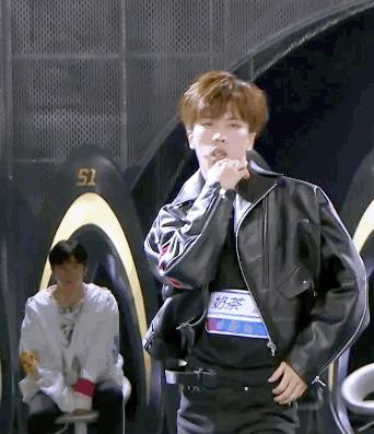 当一个男孩子不断给你制造惊喜时,当一个男孩感到恐惧