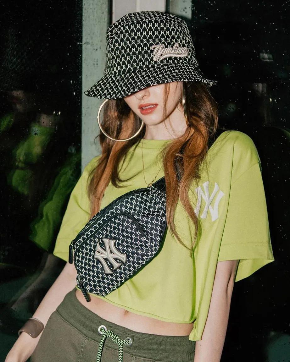 大幂幂穿搭春夏,杨幂同款gucci粉色小鹿斑比卫衣