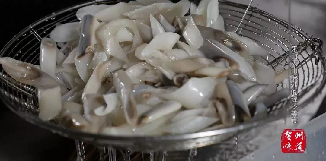 寻找地道广西美食,正宗瑶族美食视频