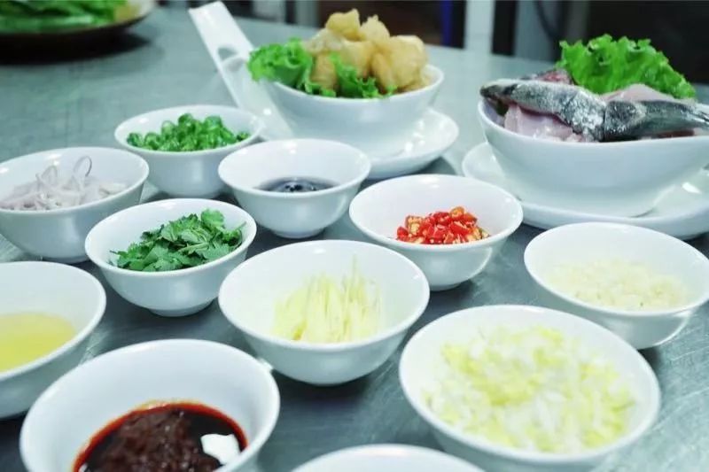 昆百大美食套餐2-3人云南火锅,不可错过的云南菜