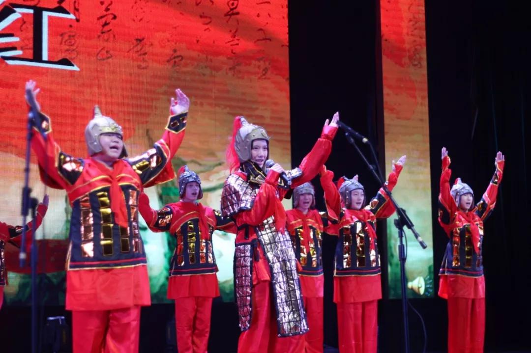 初中报考铁路学校和高中有啥区别,选择铁道学校有什么好处