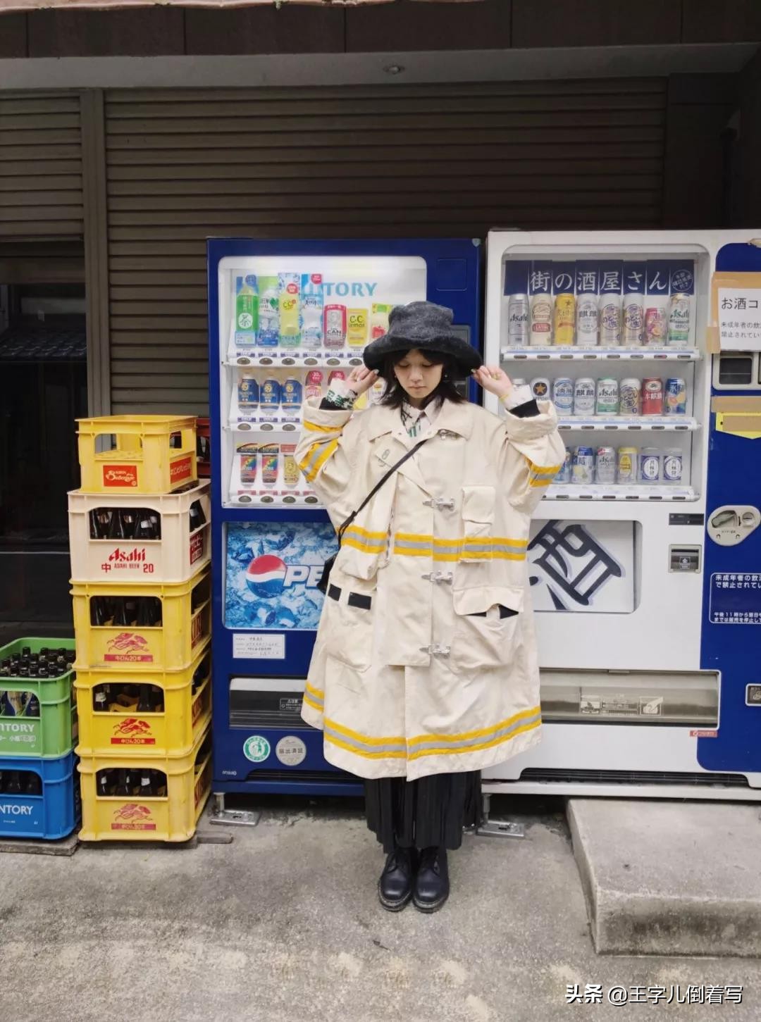 女生怎么摆pose怎么拍照好看,小女孩拍照如何摆pose戴帽子