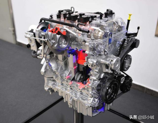 2022奇瑞瑞虎81.6t发布新款,奇瑞瑞虎8鲲鹏1.6t跟2.0t油耗对比