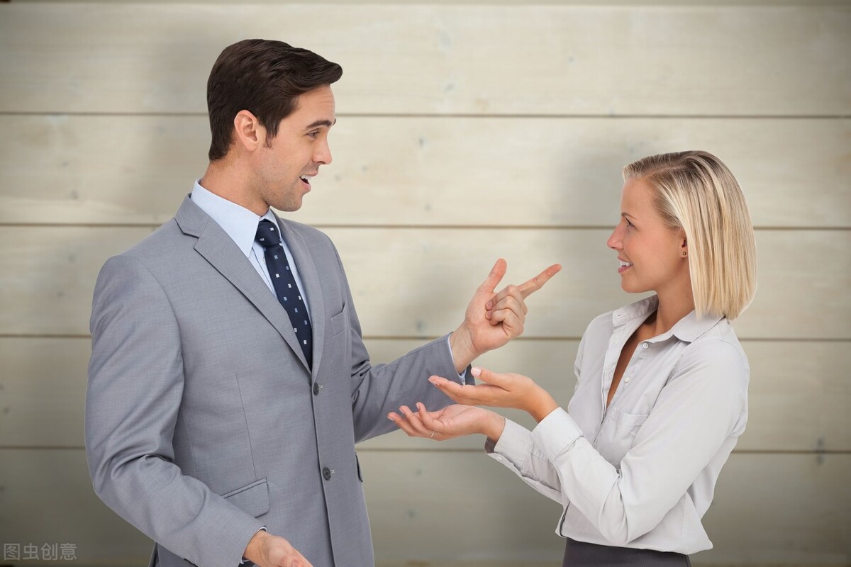 内向不爱说话怎样改变,内向不喜欢说话如何破局