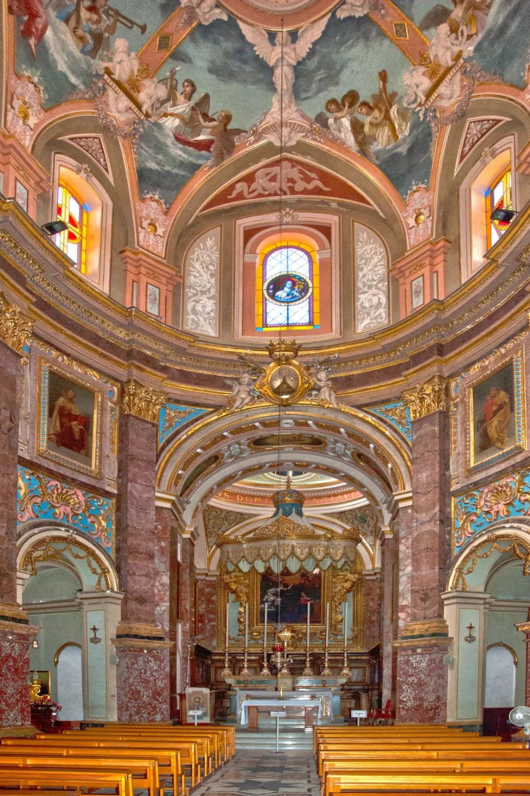 放在地图上很难找到的10个国家,地图上小到看不见的地区