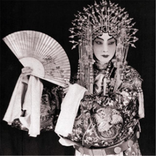 李胜素在《梅兰芳》中表演,李胜素梅兰芳