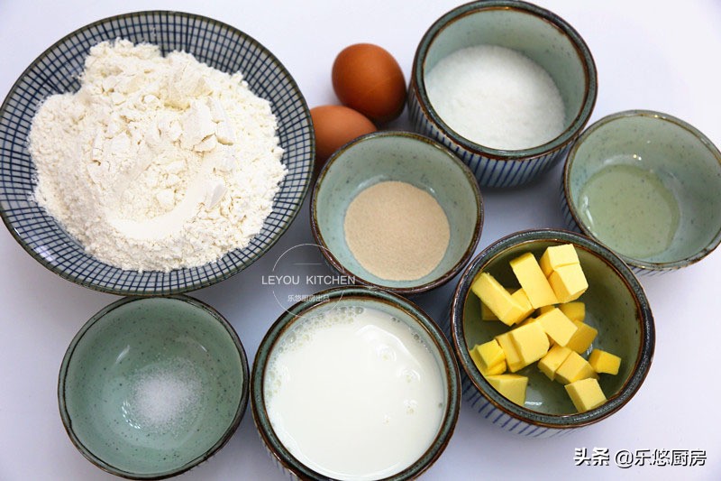 酥脆的麻花怎么和面做,和麻花一样的面包