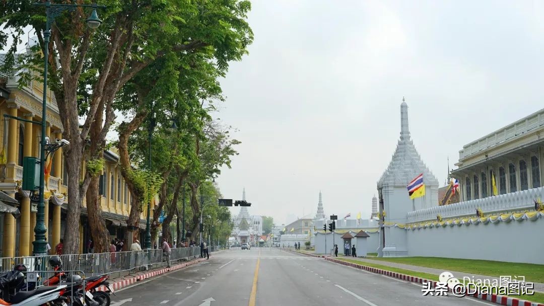 夜游泰国曼谷湄南河品美食赏表演,泰国旅游攻略必去景点夜市