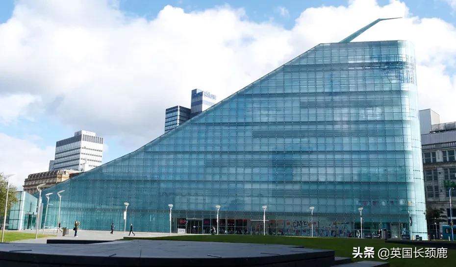 鑻卞浗瓒崇悆钁楀悕鐞冨満,鑻卞浗瓒崇悆鍦ｅ湴