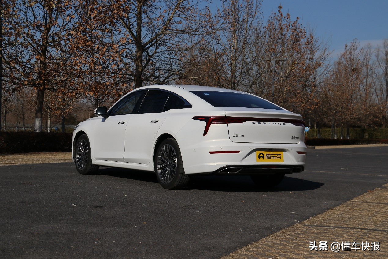 奔腾b70s1.5t试驾视频,第一视角试驾2010款奔腾b70