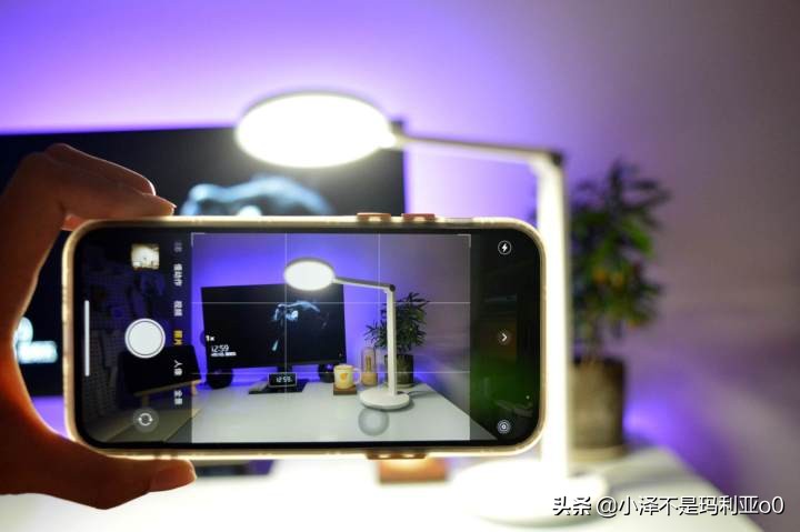 飞利浦智睿国aa级别台灯测评,国a级和国aa级台灯