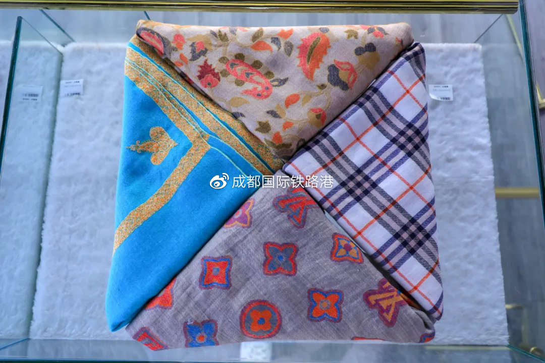 母亲节送妈妈礼物大全,母亲节礼物指南