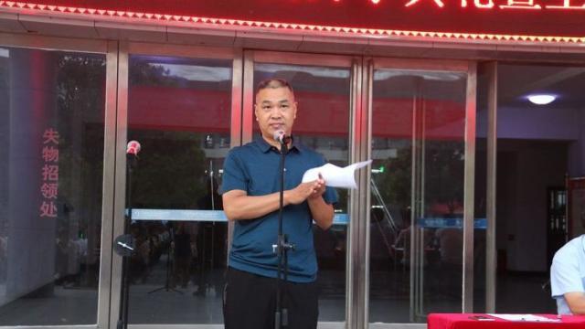 临颍县三高校长,襄城县三高开学典礼