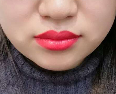 露华浓口红720试色,露华浓口红720和725