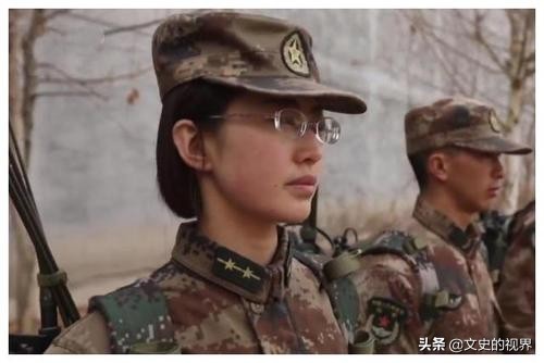 她11岁被看*特中**招入伍，只因有一项“特殊技能”，如今已成排长