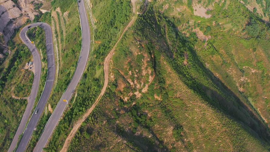 山路十八弯幼儿园颜料绘画图片,七拐八弯的山路怎么画