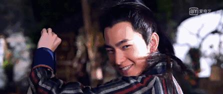 刘涛小包总杨烁油腻到不行,影视剧里的油腻行为杨烁