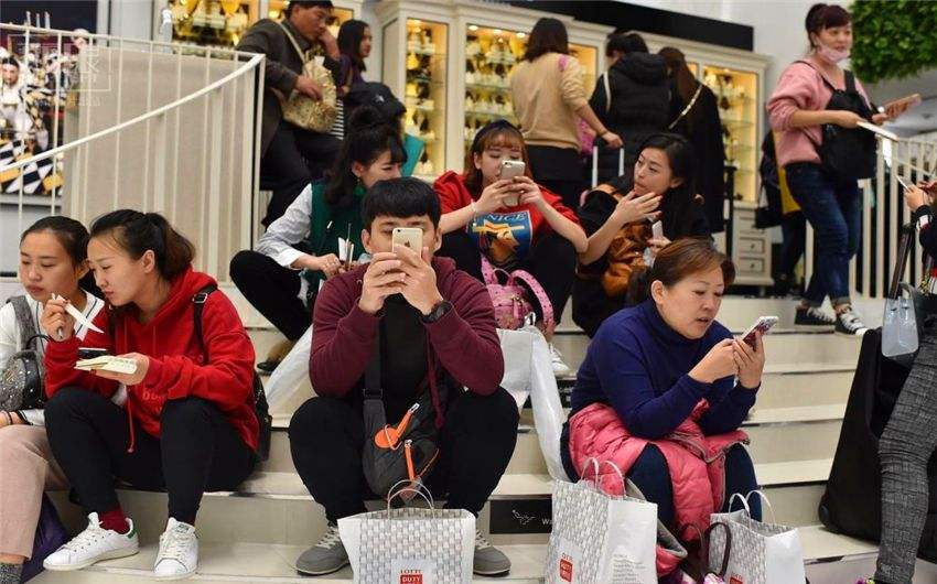 明明是中国制造的商品，国人为什么要去国外疯狂扫货？