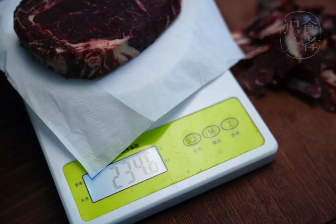 熟成牛排是智商税吗,熟成牛排算僵尸肉么