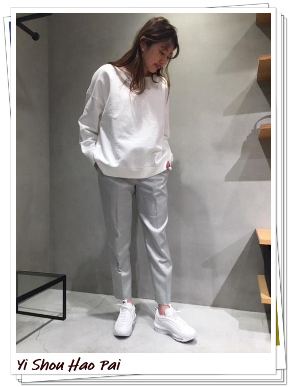 airmax配什么鞋好看,轻熟风搭配白色运动鞋