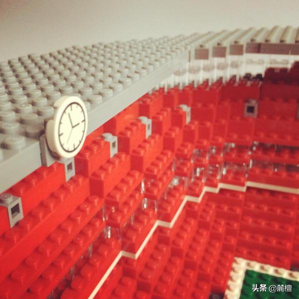 乐高曼联老特拉福德足球场,用积木拼足球球场