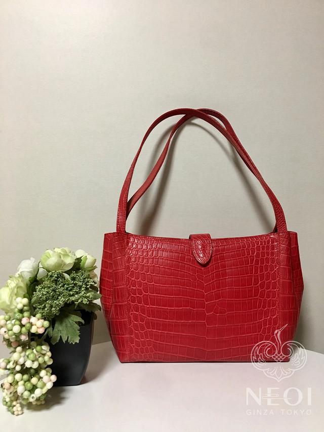 鳄鱼皮包包知识,鳄鱼怎么挑选