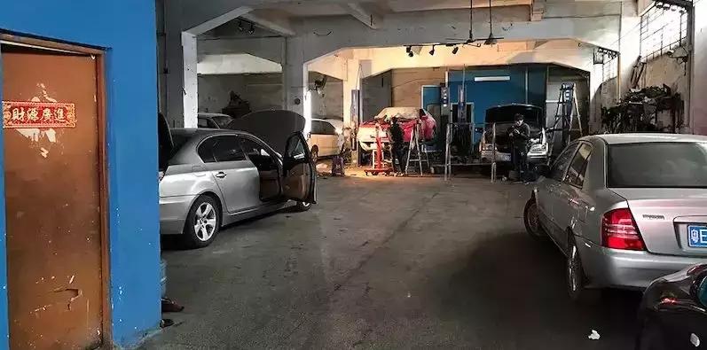 brembo卡钳6活塞可以装18寸轮毂吗,brembo卡钳m6价格