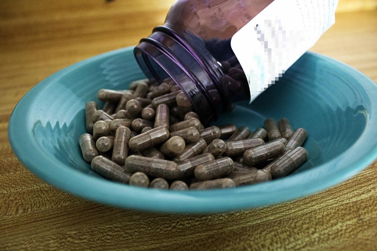 吃胎盘能大补还美容养颜？这块被供上餐桌的“腐肉”，骗了太多人