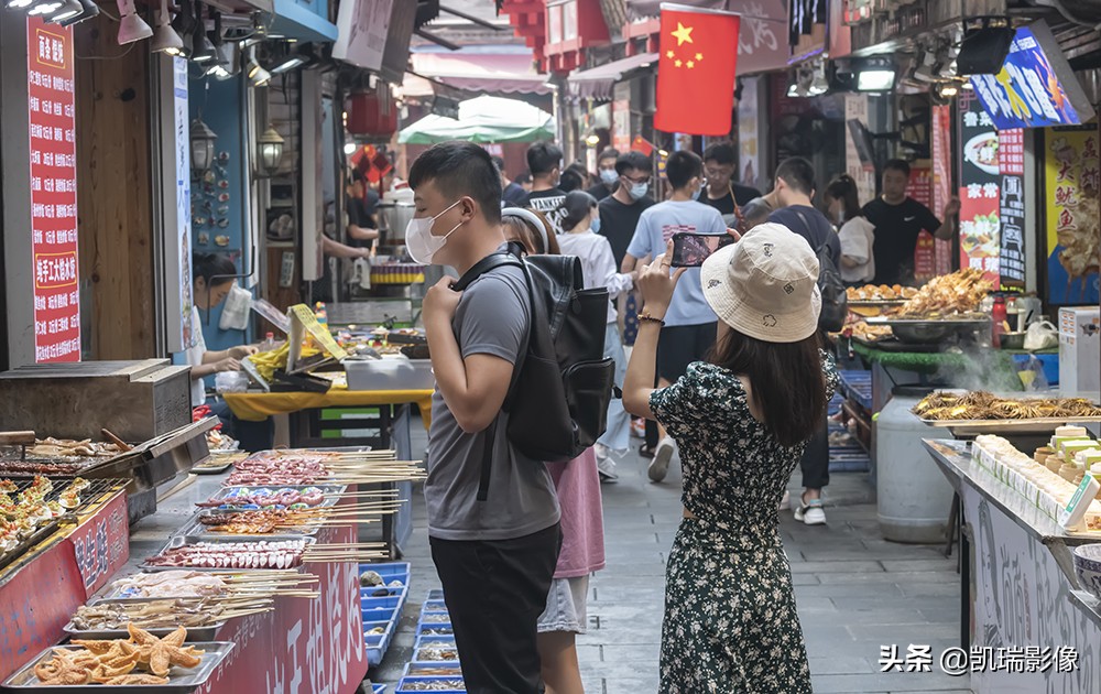 青岛美食一条街劈柴院,青岛劈柴院周围的美食