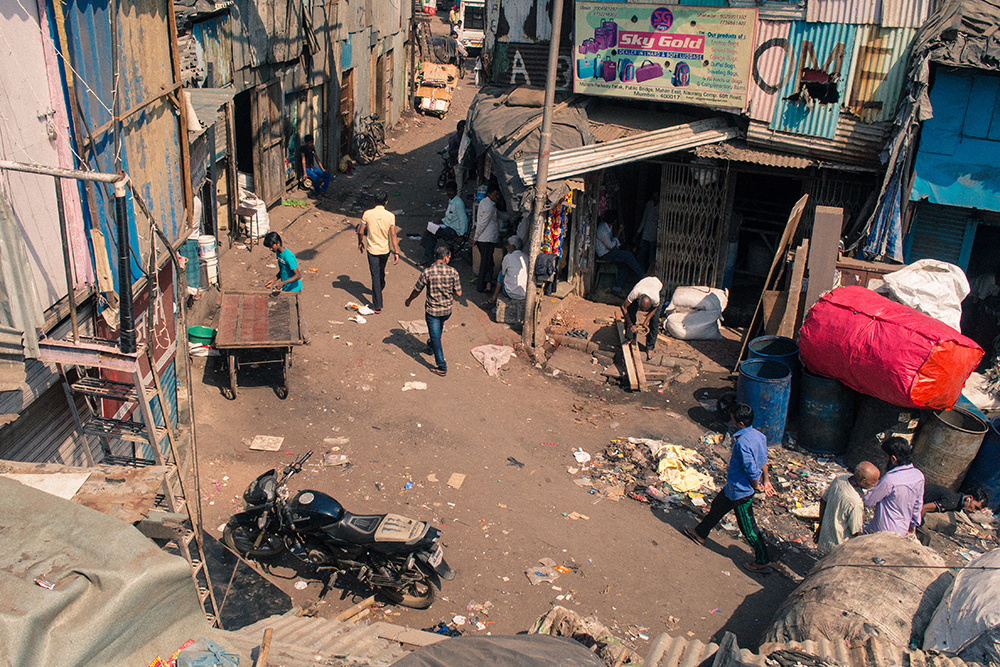 玛哈国王的奢靡生活,泰国国王玛哈和沙特谁有钱