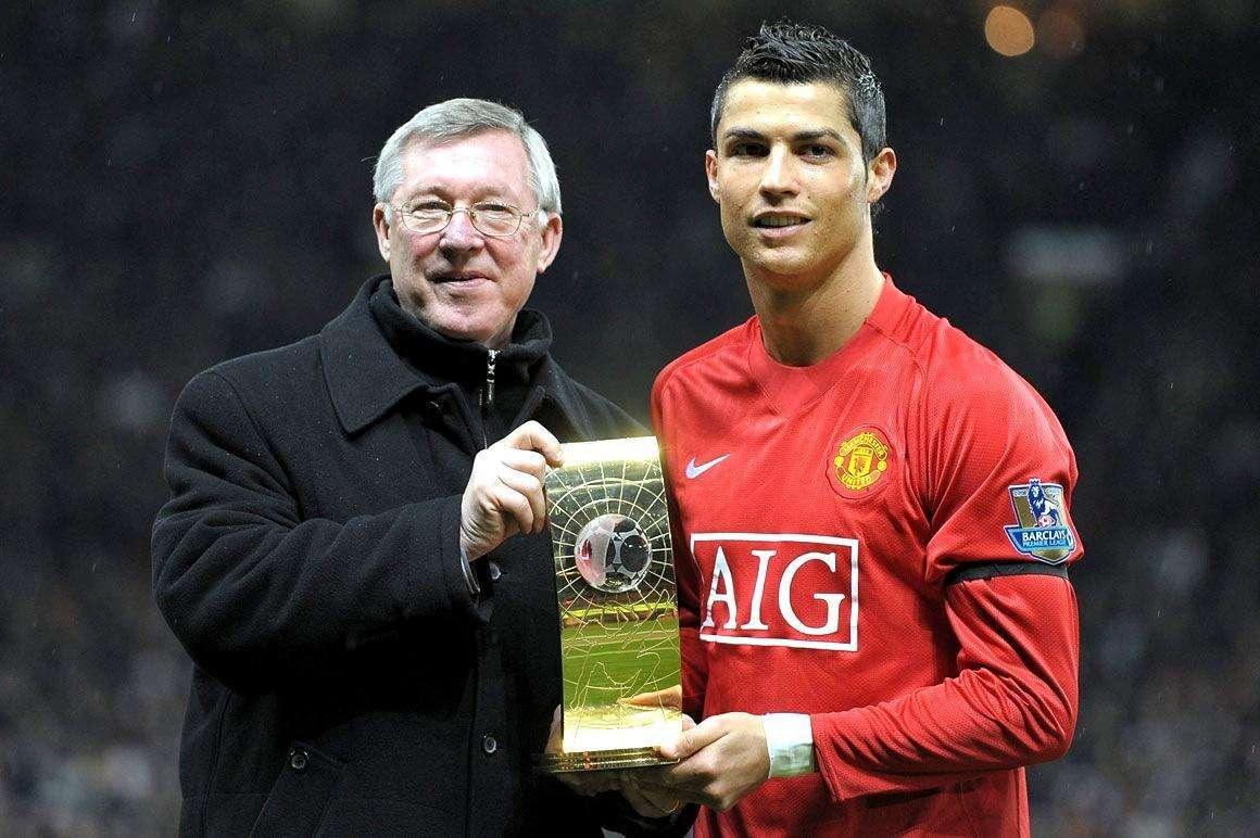 足球迷拥抱梅西的年纪,梅罗世纪同框视频