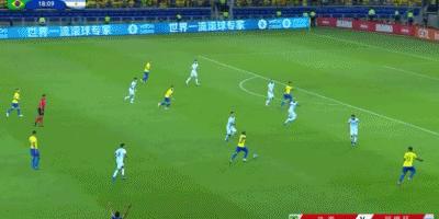 梅西抨击当值主裁判,裁判给梅西黄牌梅西进球回应