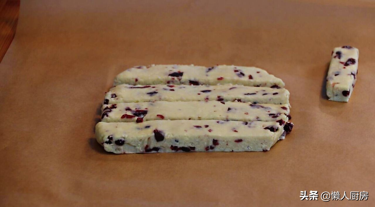 宝宝喝不完的奶粉能做什么好吃的,以前的奶粉不吃怎么转新奶粉