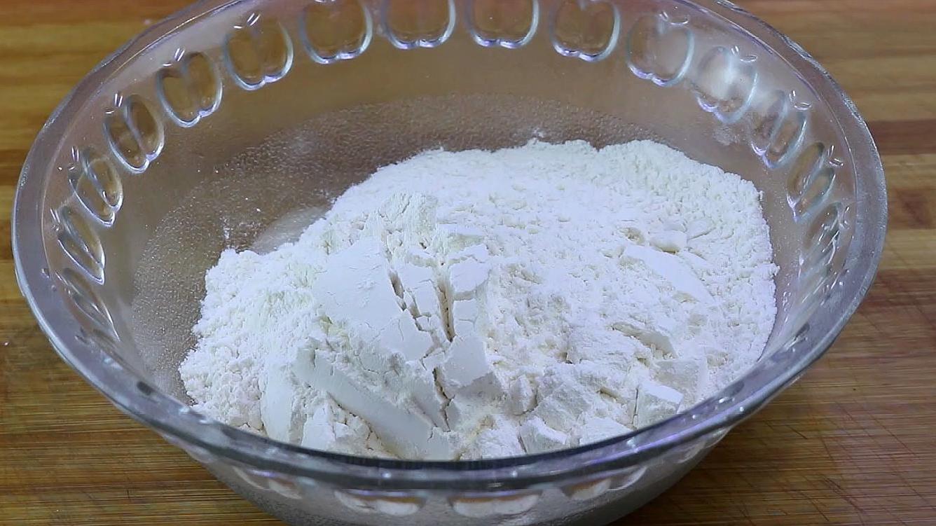 鸡蛋葱花饼不用揉面视频,烫面油酥葱花饼