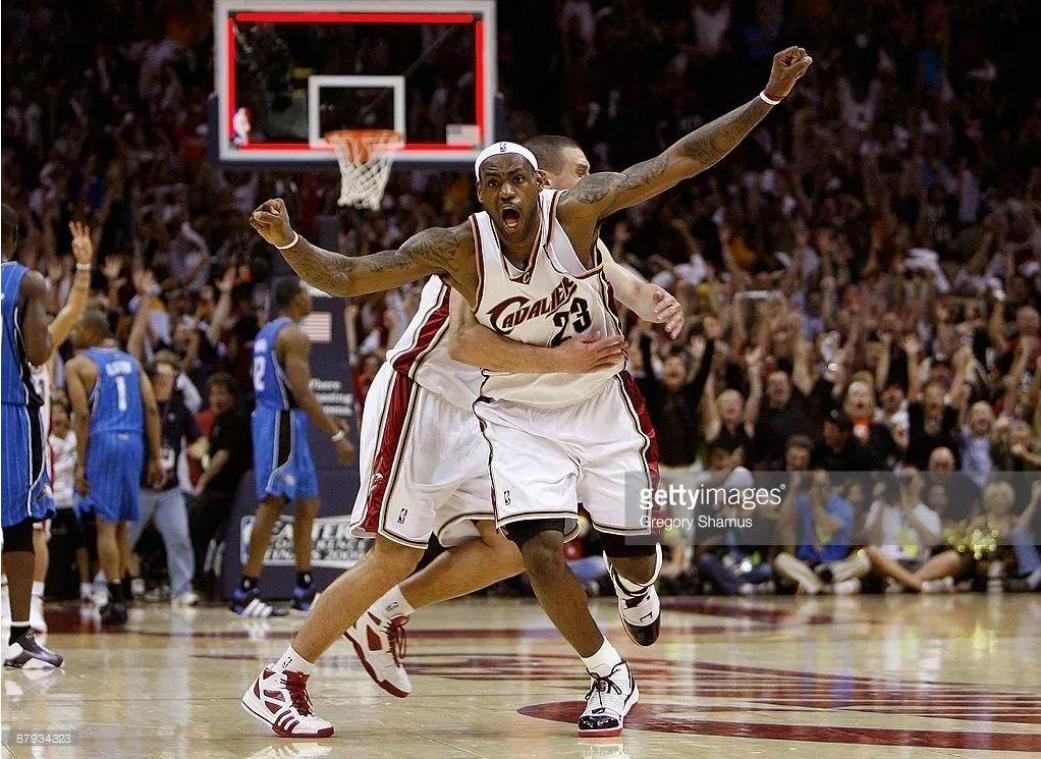 46分+34分+38分！球场控制力已臻化境，全NBA都被他骗了