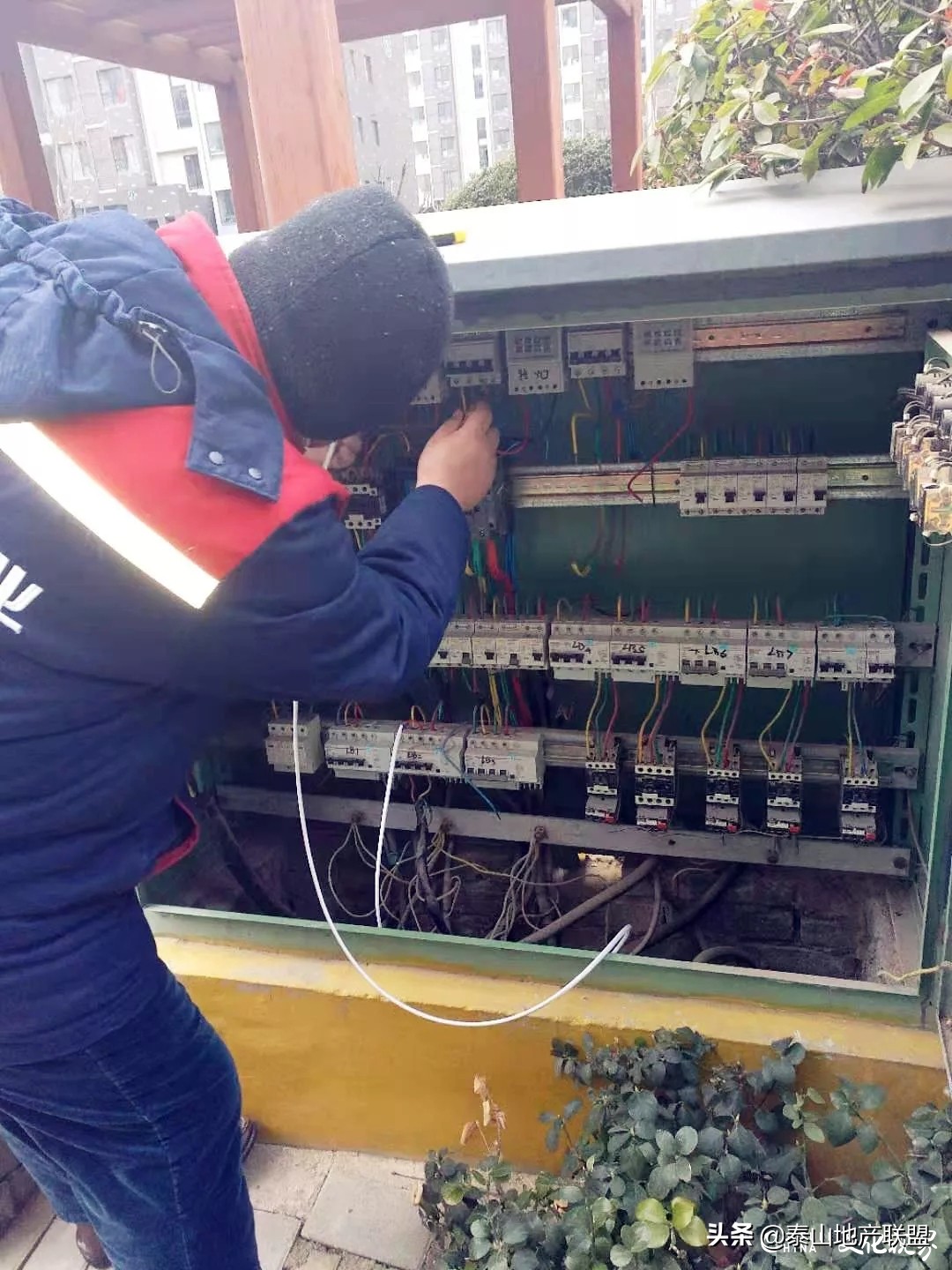 致敬一线工作人员济南,致敬物业在一线服务人员