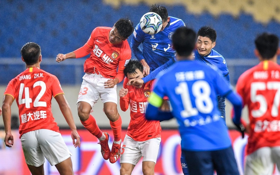 昆山3-0大胜中超青岛队,昆山恒大