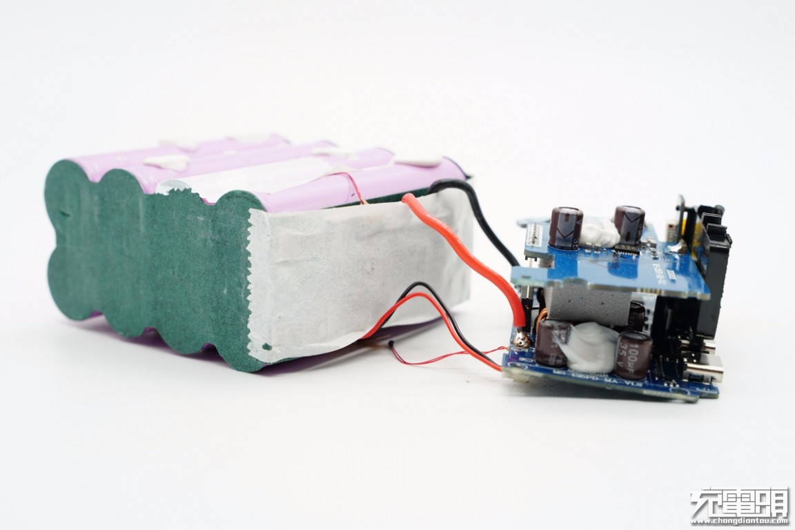 征拓20w快充拆解,征拓100w桌面充电器