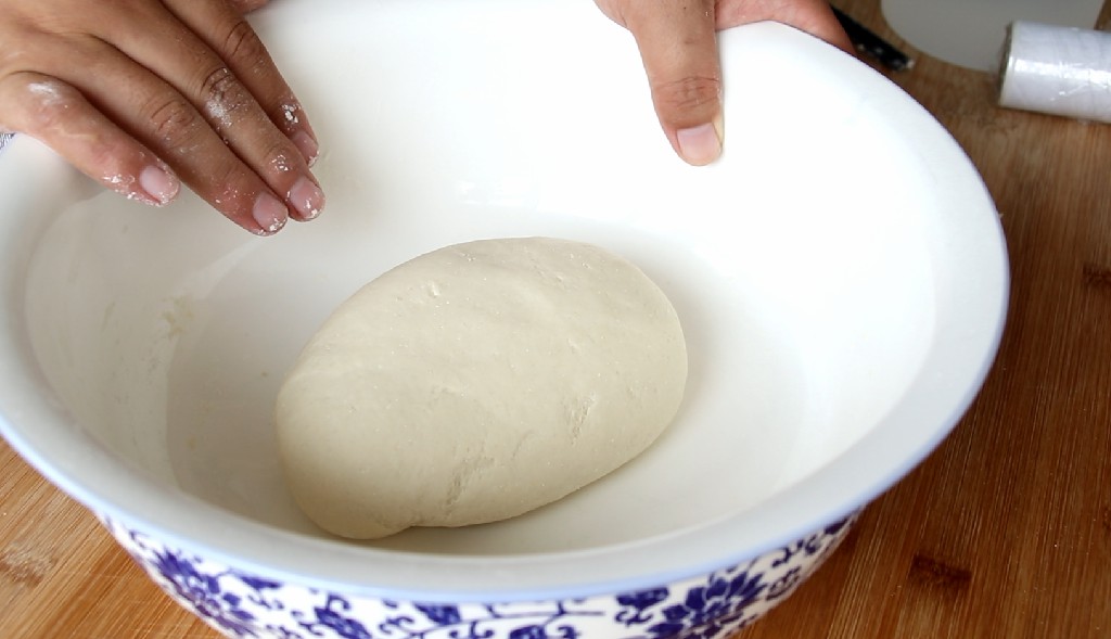 蒸馒头和面时水放少了,蒸馒头和面用温水还是凉水